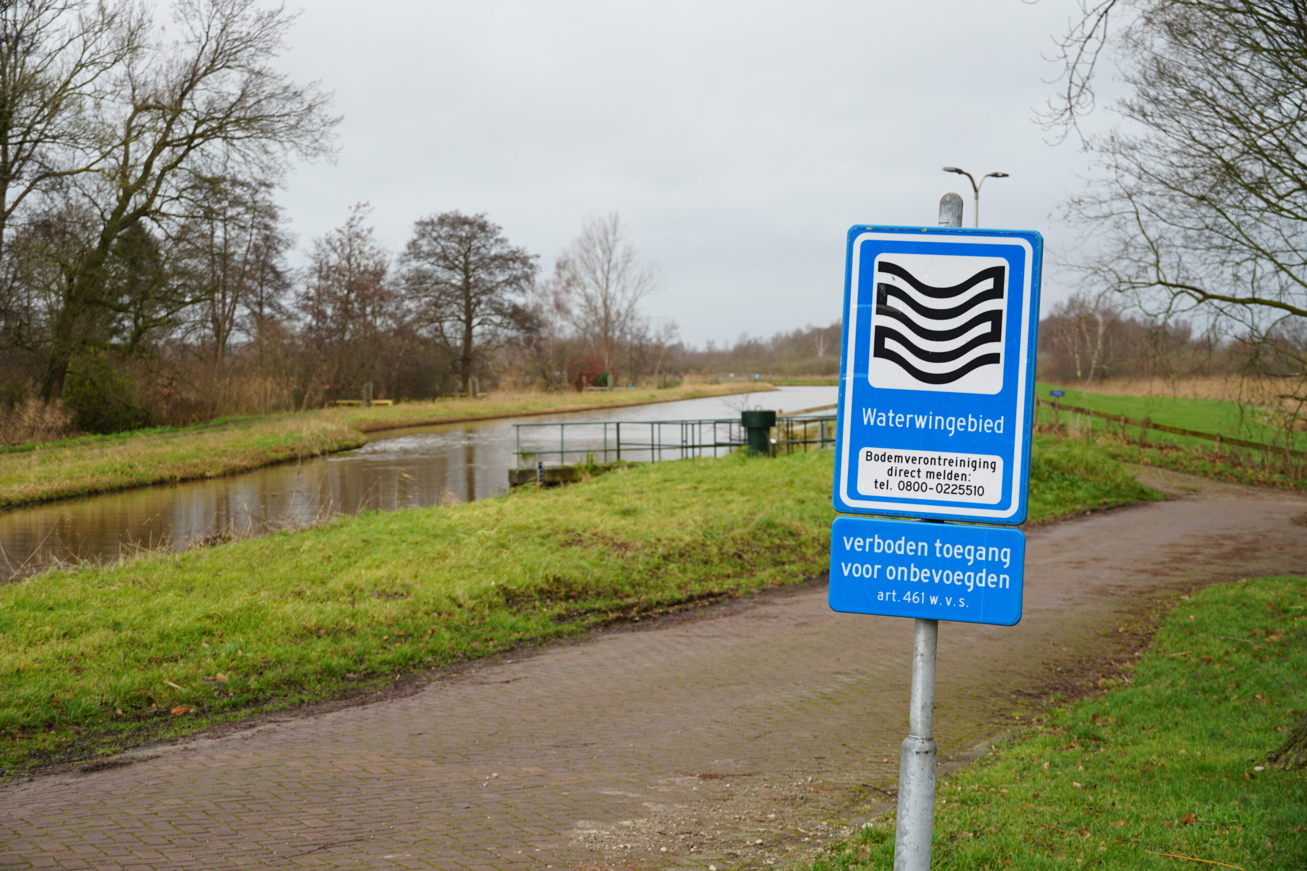 gebied met bordje 'grondwaterwingebied'