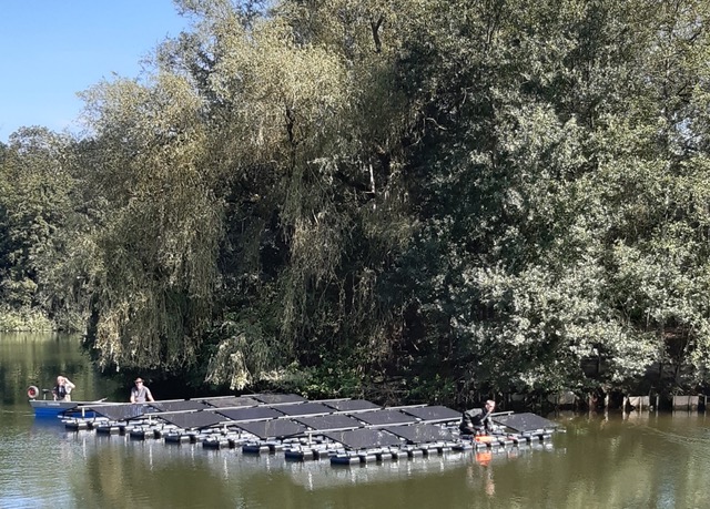 Drijvend zonneparkje in Markeplas