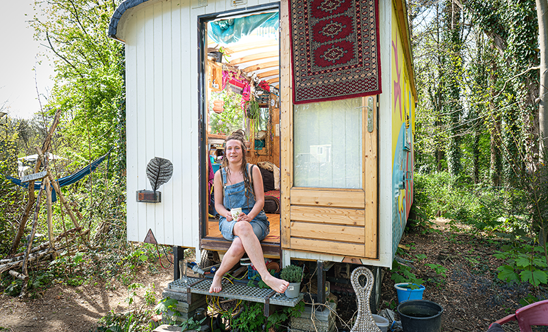 UNIque houses: A static caravan in ecovillage Ppauw