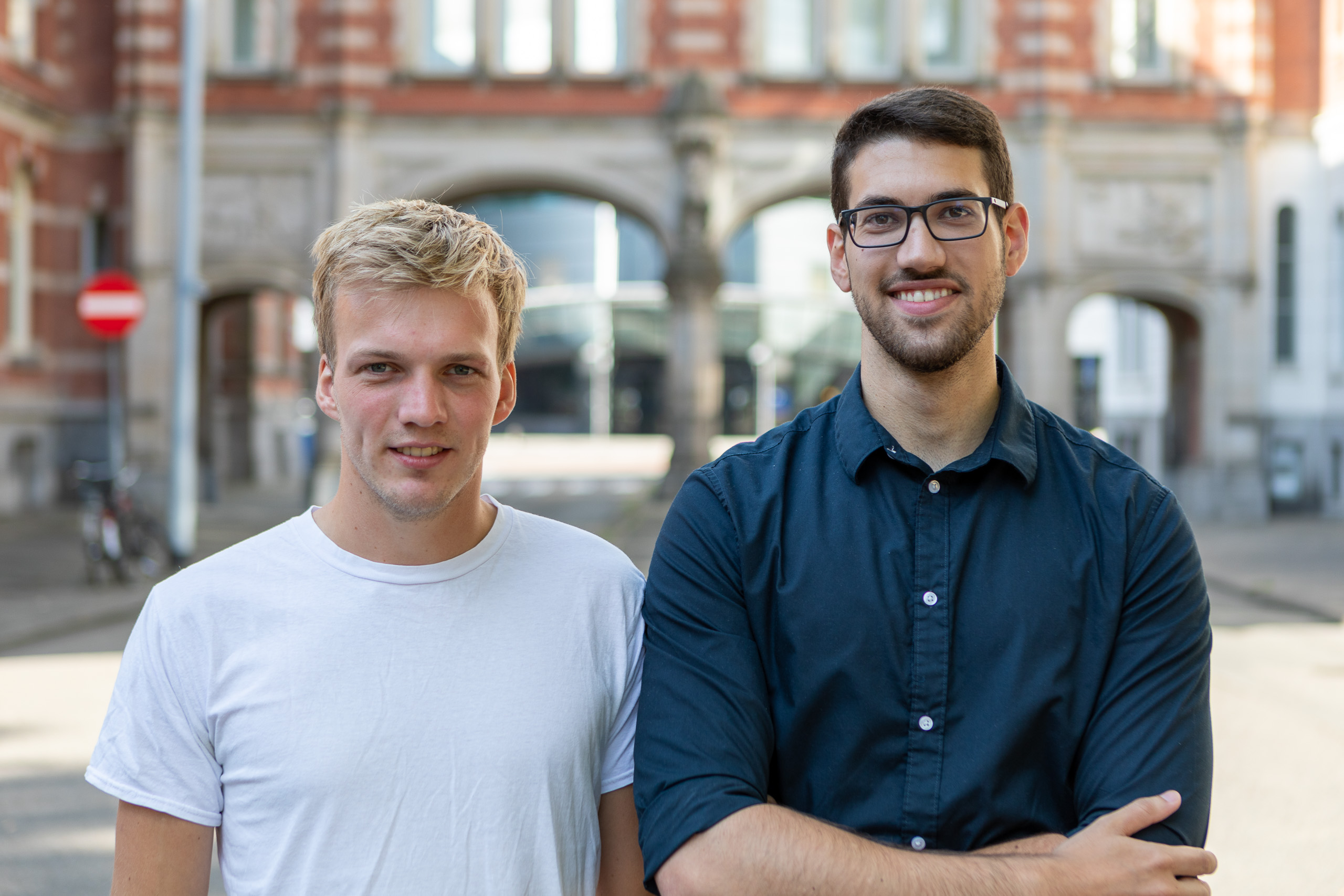 Aanjagers Douwe de Jong (links) en Mustafa Agbaria