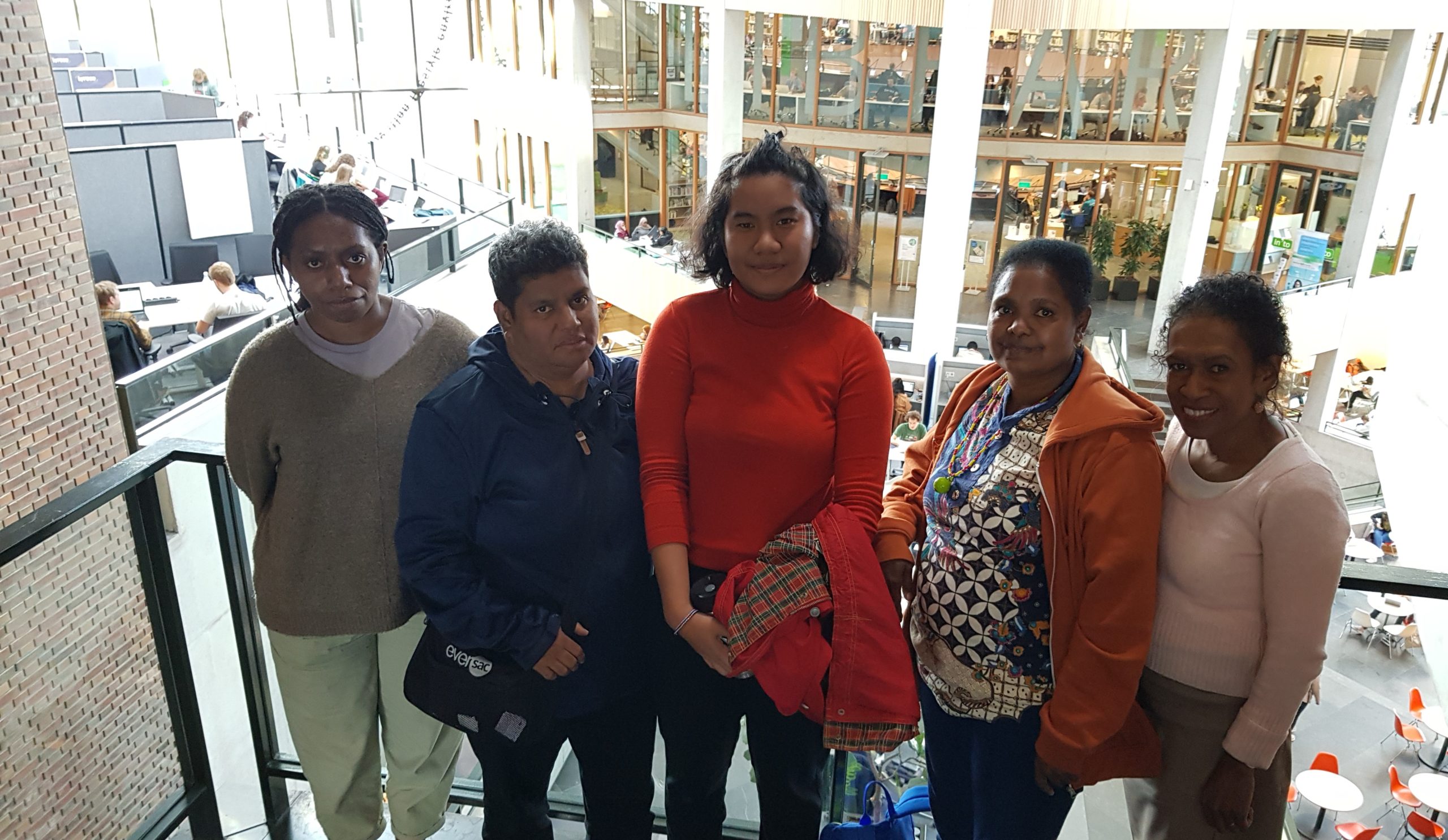 Papoea-vrouwen strijden tegen landroof