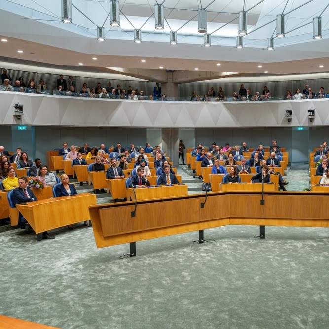 Akkoord formatie: bezuinigingen hoger onderwijs, de bijl in wetenschap