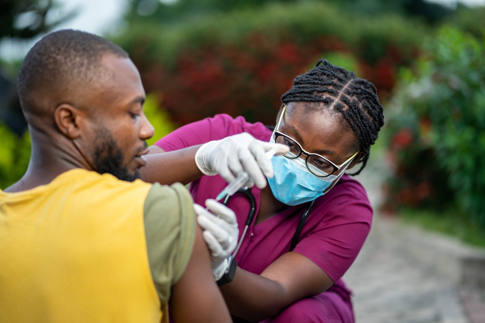 Deploying mobile clinics increases vaccination coverage sevenfold in rural Africa