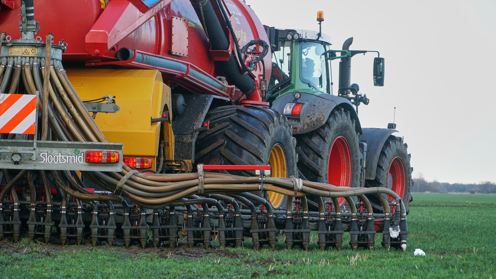 Manure rules will lead to big fall in dairy farm incomes