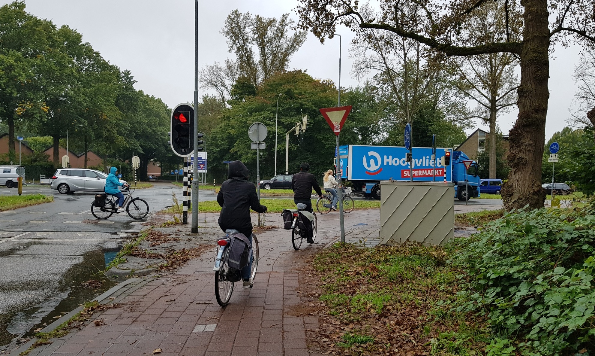 Internationals more frequently involved in cycling accidents