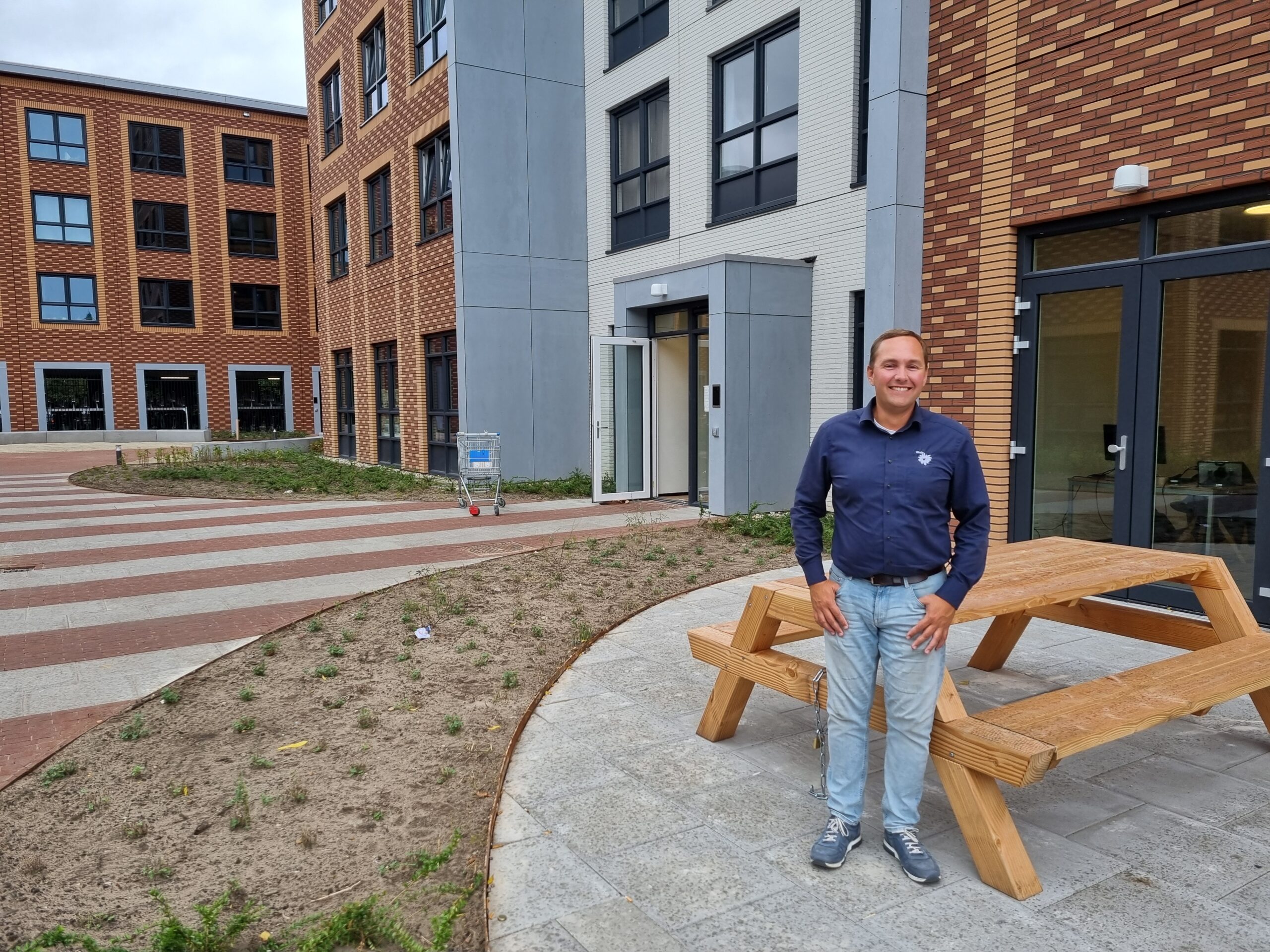 First residents move into M20