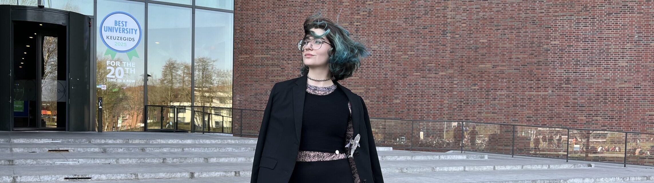Look! Ioanna Pataraia